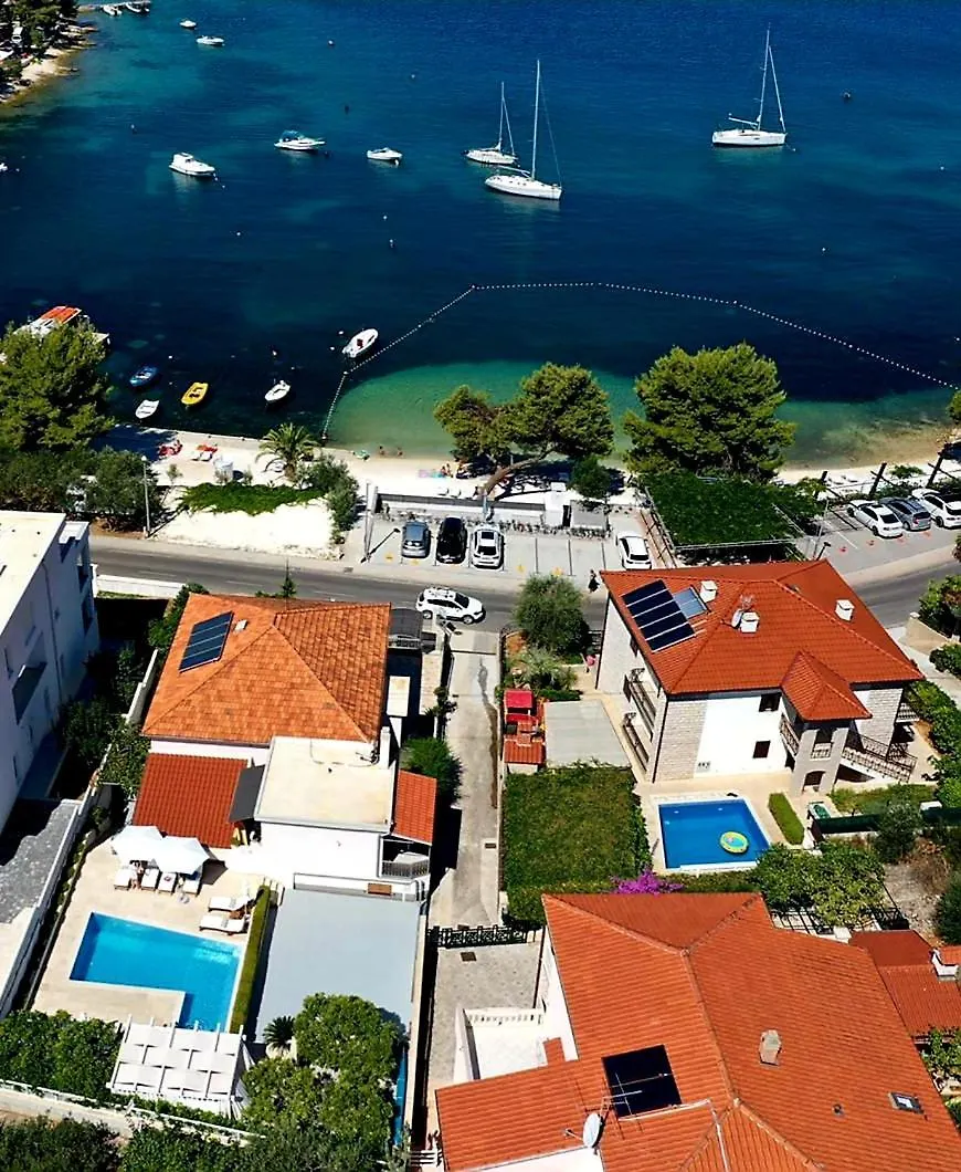 Apartments And Studio Giovanni 1 Trogir 0*,