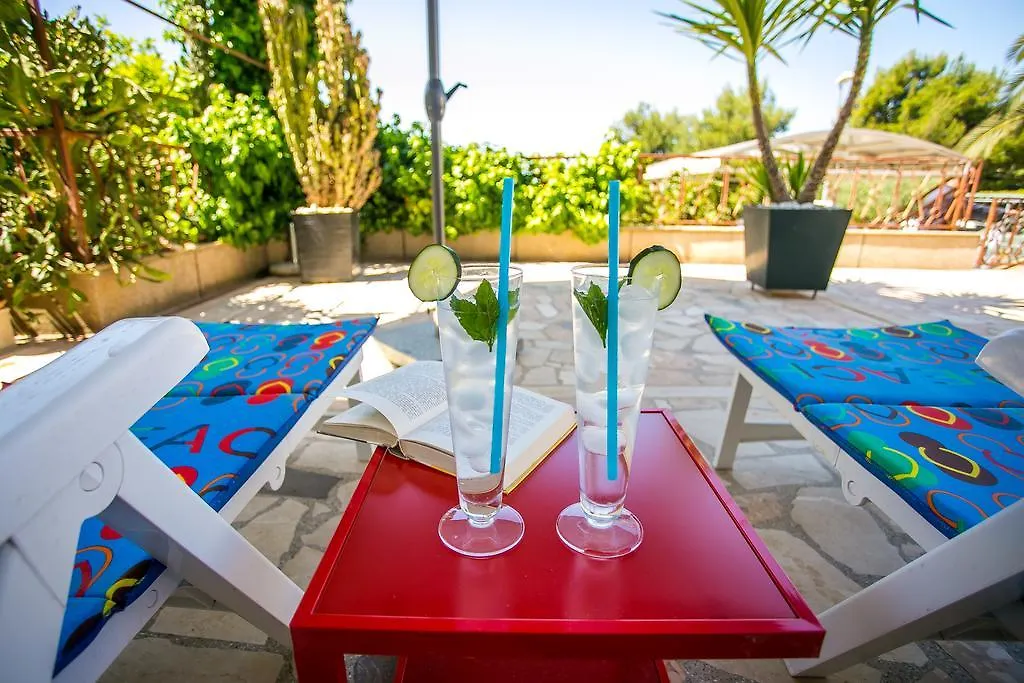 Apartments And Studio Giovanni 1 Trogir