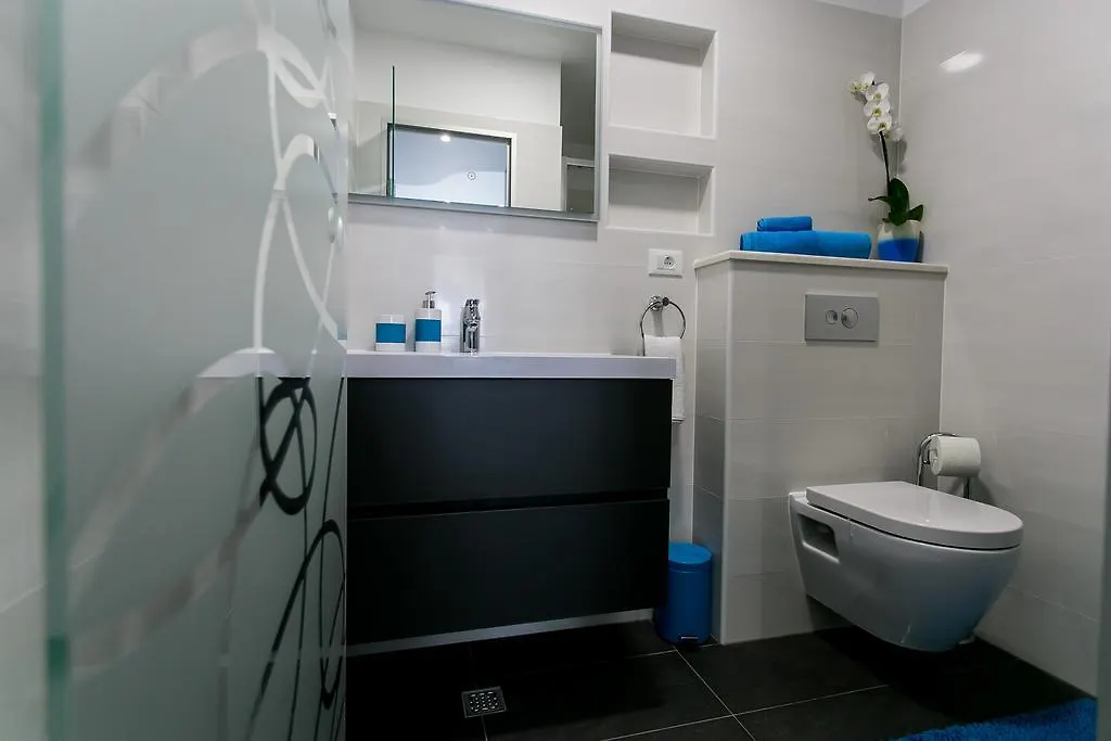 Apartments And Studio Giovanni 1 Trogir 0*,  Chorvatsko