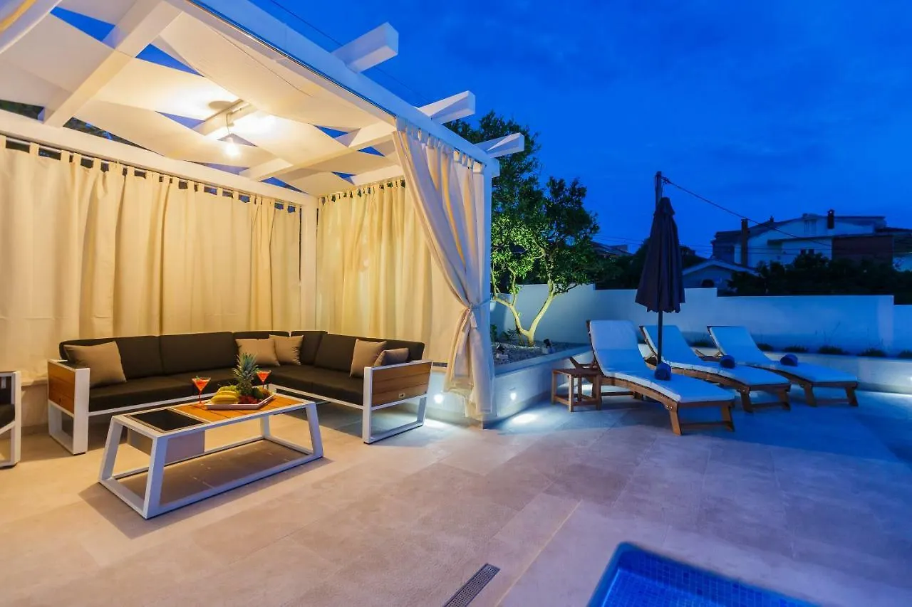 Apartments And Studio Giovanni 1 Trogir