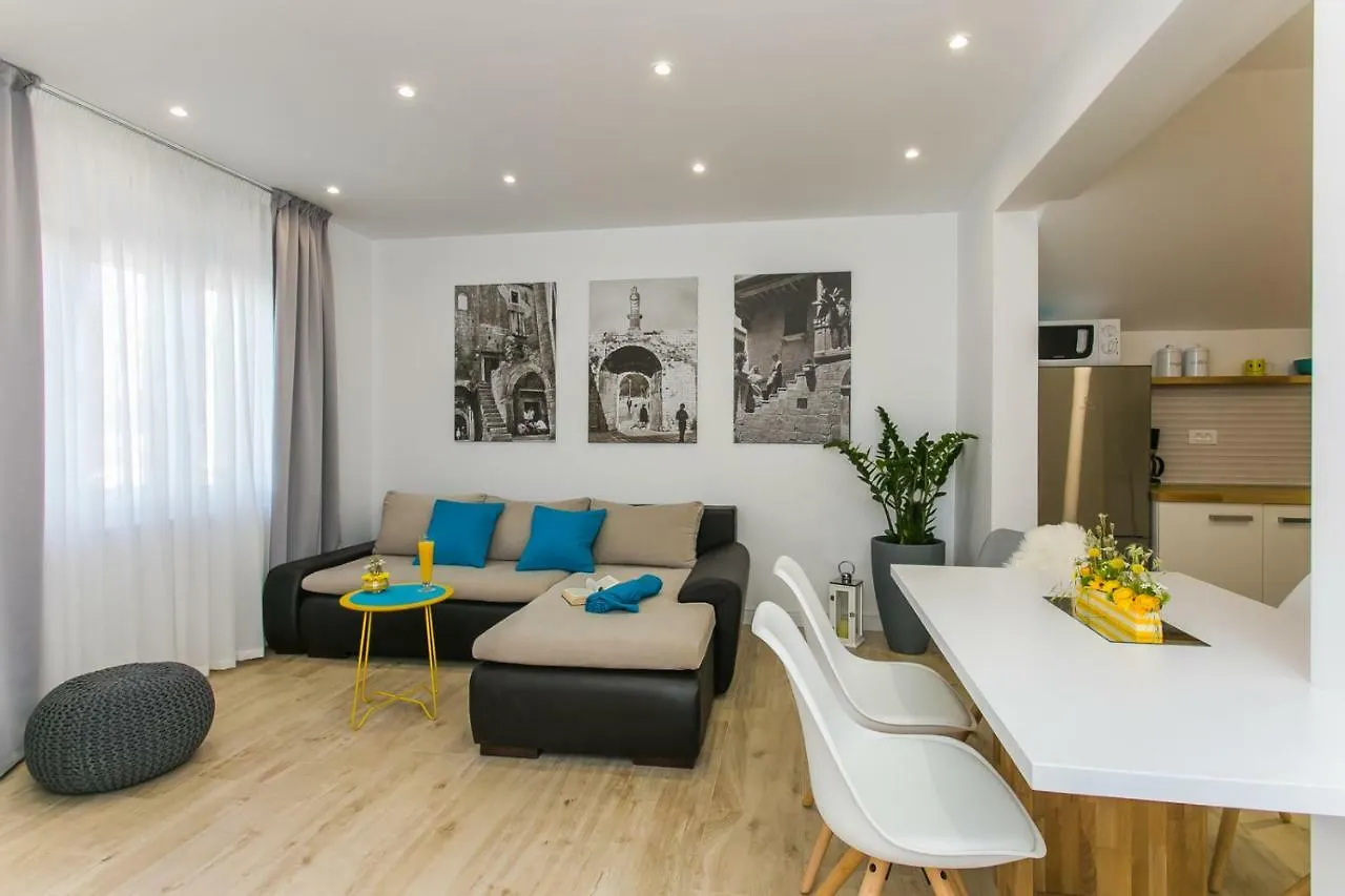 Apartments And Studio Giovanni 1 Trogir